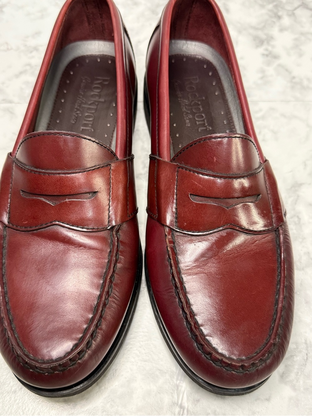 Rockport Classic Men’s Burgundy Leather Penny Loafers Sz 9 1/2M hand sewn